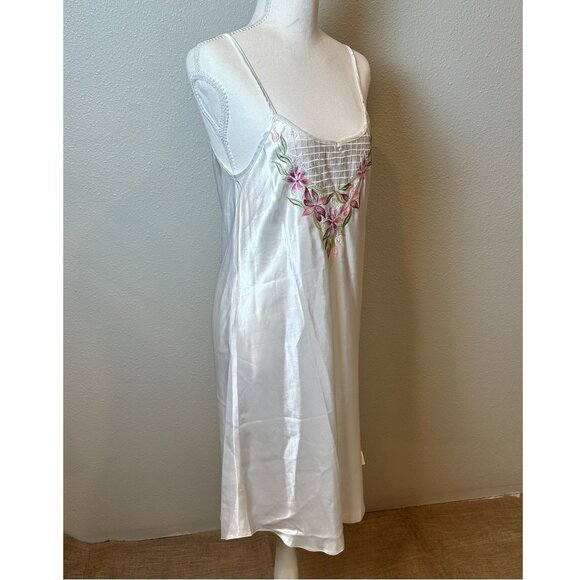 Vintage Silk Embroidered Slip Dress K-L Komar Floral Nightgown Medium - Picture 5 of 10